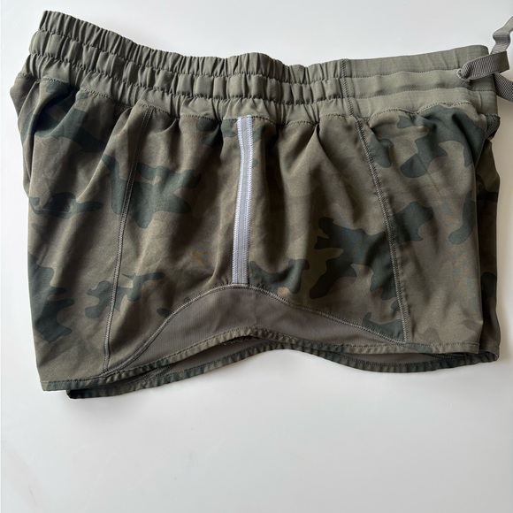 LULULEMON CAMO RUNNING SHORTS - Picture 3 of 5
